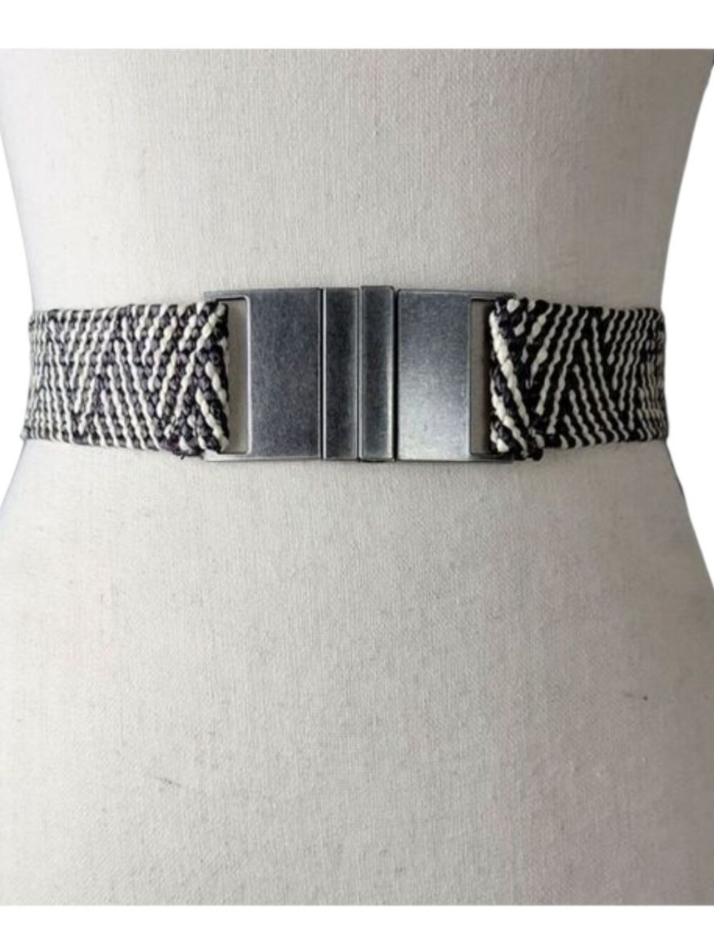 Y2K Jessica Simpson Black & Creamy White Chevron Stretch Belt Size 6